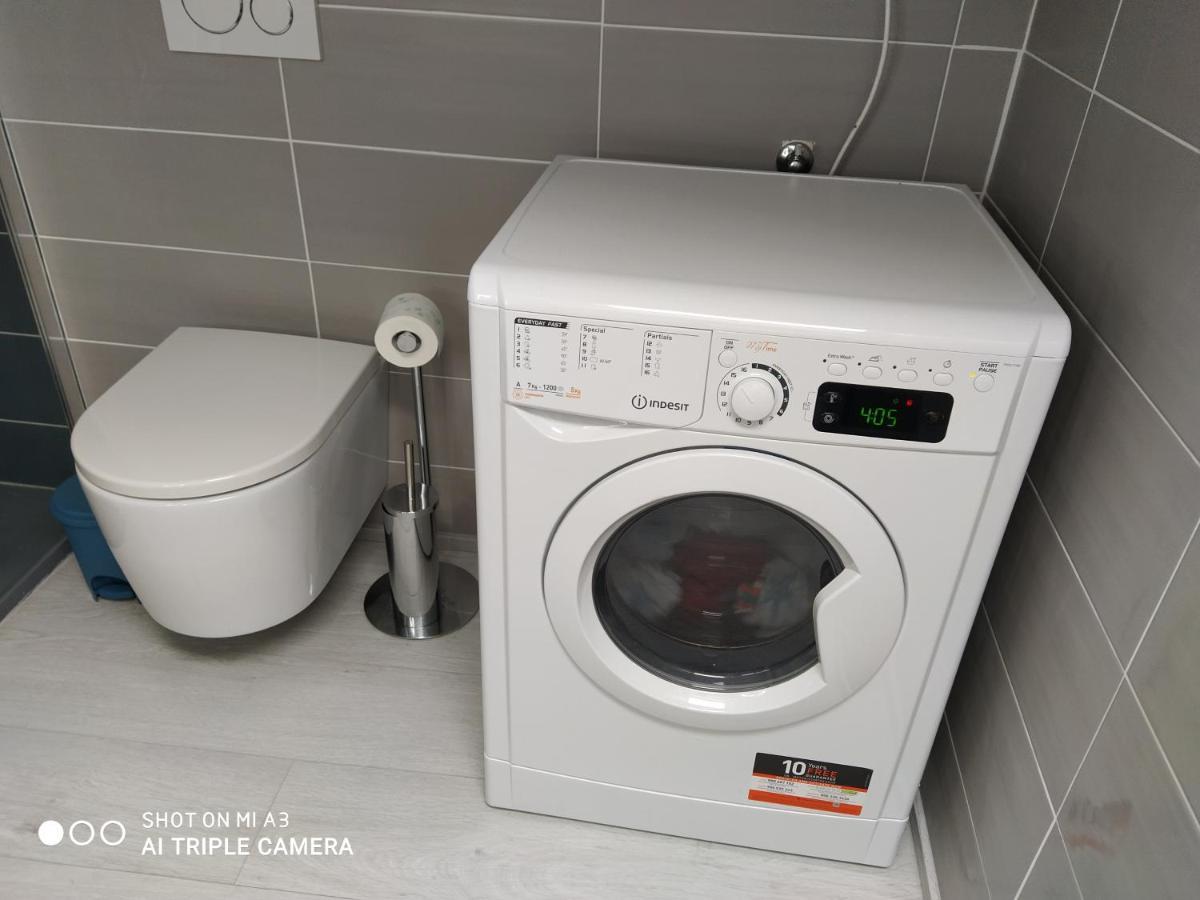 Un Oeil Sur La Cathedrale Apartment อาออสตา ภายนอก รูปภาพ